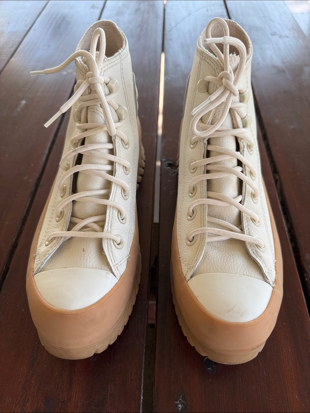 Converse Chuck Taylor All Star Lugged Winter 2.0 Egret Gum Leather Boots.
